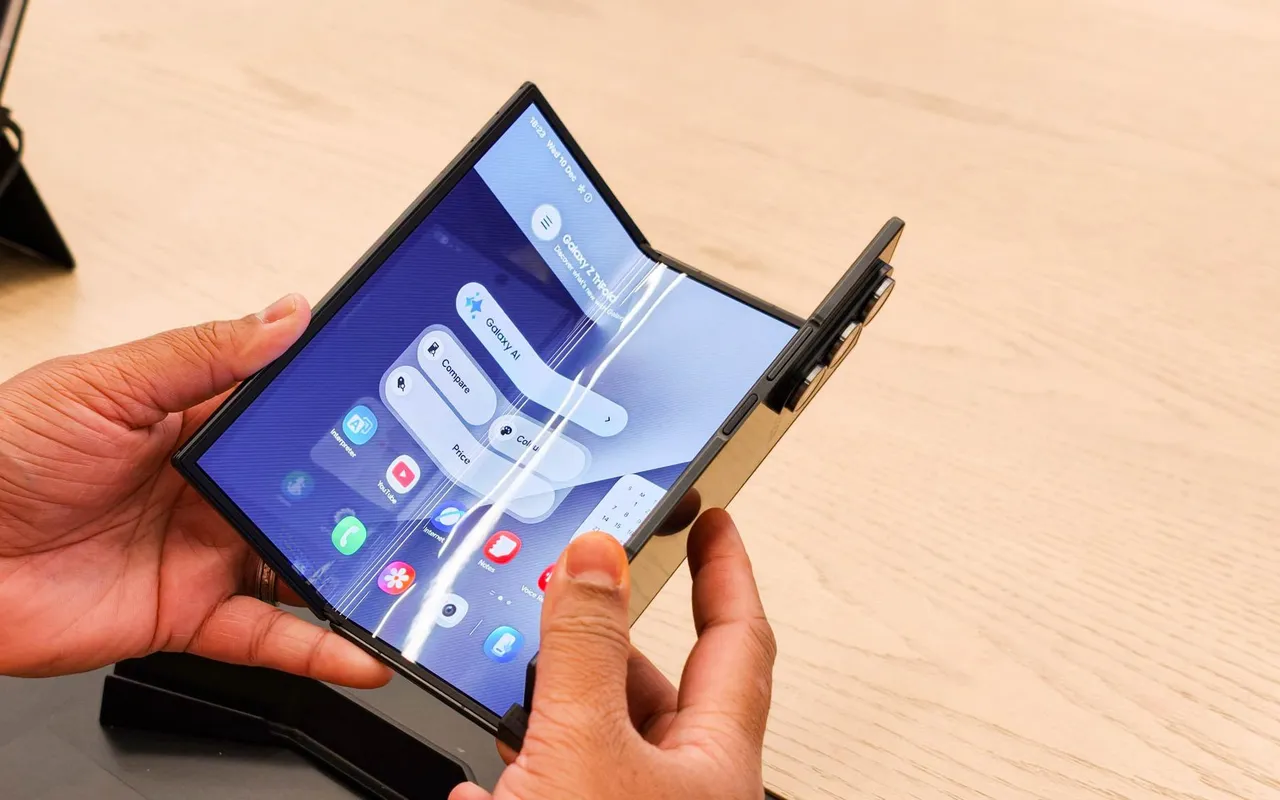 Galaxy Z Fold 2026 ou un autre pliable : lequel tient vraiment la route au quotidien ?